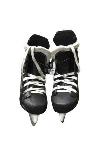 Used Ccm Tacks As 550 Youth 10.0 Ice Hockey Skates