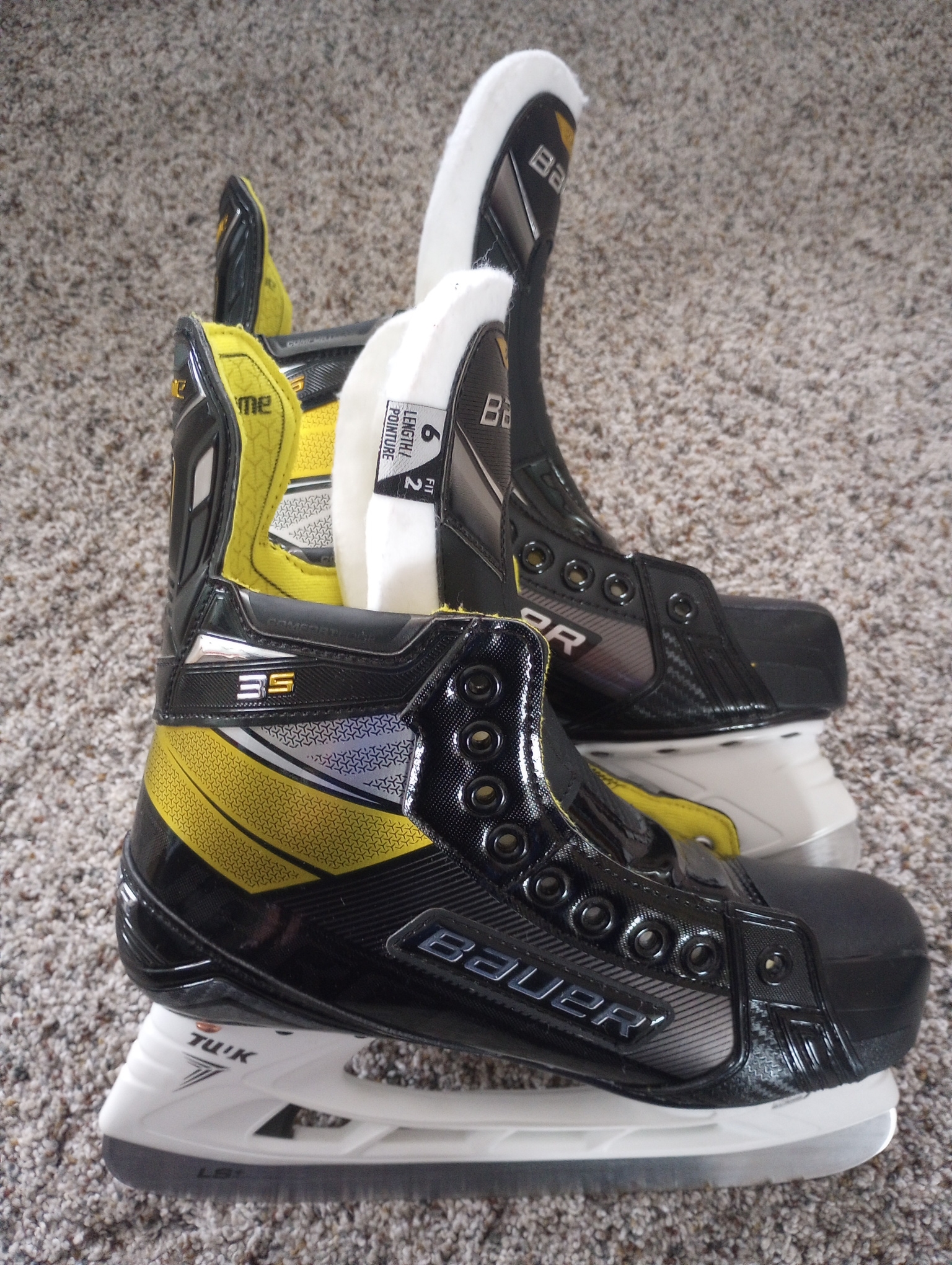 Like NEW! Senior Used Bauer Supreme 3S Hockey Skates Regular Width Size 6