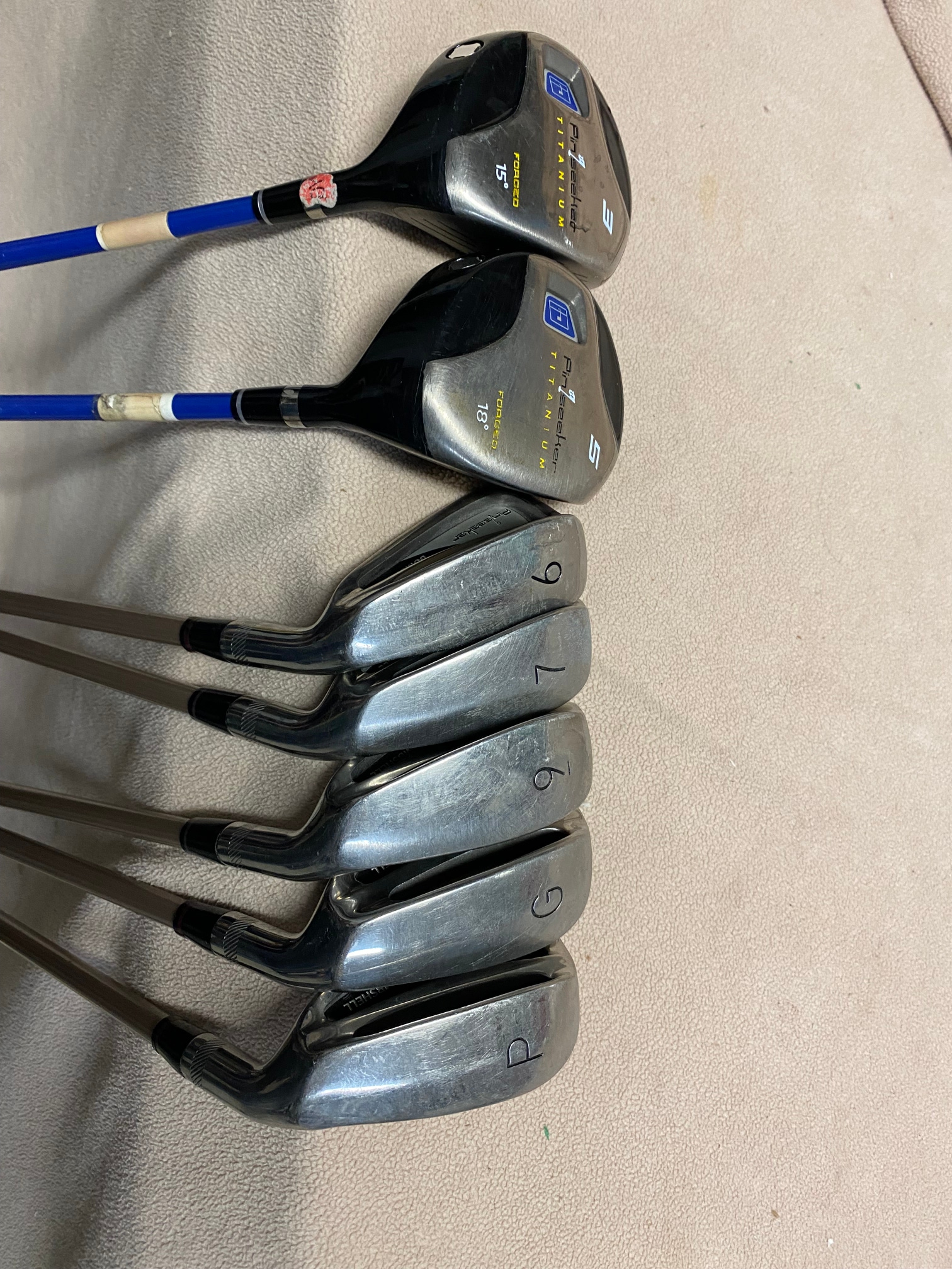 Used Men's Right Handed Pinseeker Bombshell Clubs (Full Set) Uniflex 7 Pieces