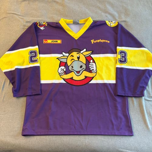 Geeky Jersey XL Mooby’s Employee Jersey Clerks 2