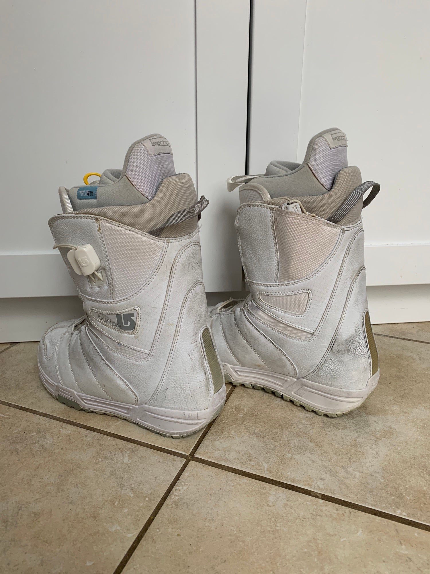 BURTON　women.s　MINTBOAWIDE Women's Burton Mint BOA® Wide Snowboard Boots | Burton.com