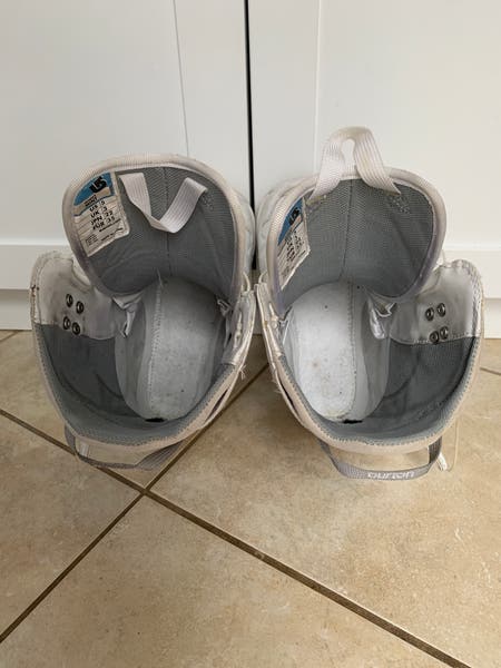 Women's Burton Mint Snowboard Boots | SidelineSwap | Buy and