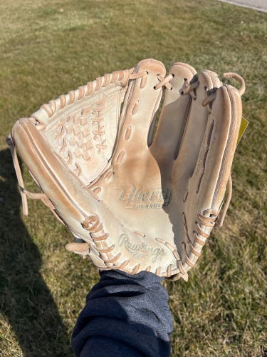 Used Right Hand Throw 12" Liberty advanced Baseball Glove