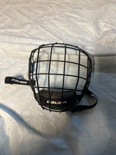 Used Large Bauer Profile II Facemask