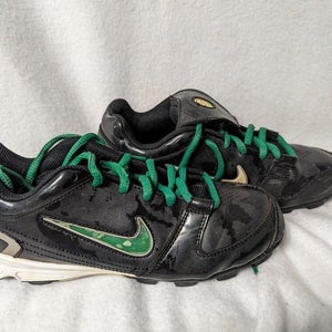 Nike Baseball Cleats Size 4.5 Color Black Condition Used