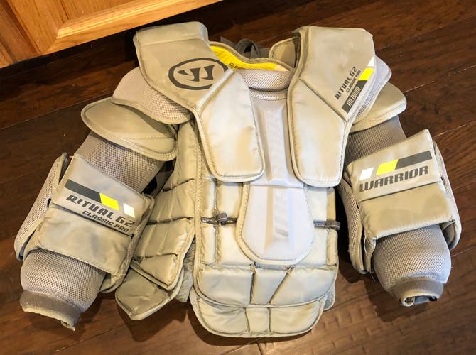 Used Medium Warrior Ritual G2 PRO Goalie Chest Protector