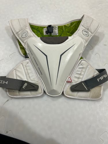 Used Large Maverik M5 Shoulder Pads