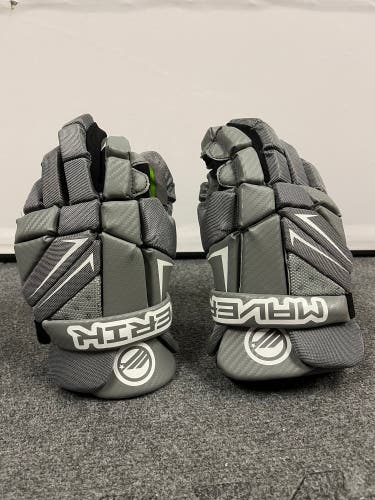 Maverick Mx lacrosse gloves