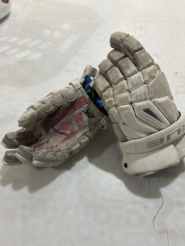 Used FOGO Gekko Grip True 14" Frequency 2.0 Lacrosse Gloves