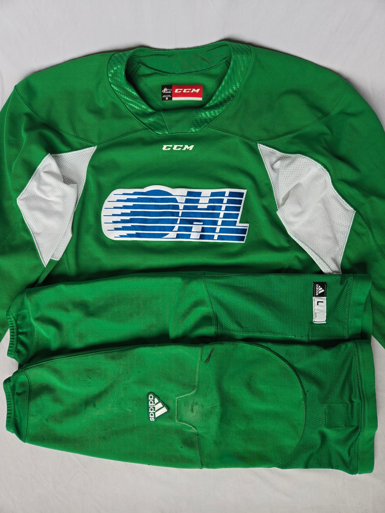 kelly green OHL practice jersey + socks