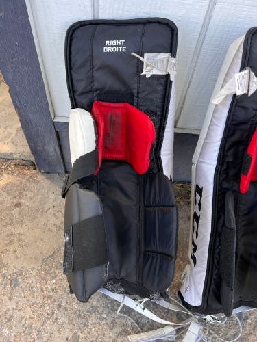 26" CCM  Extreme Flex II Goalie Leg Pads