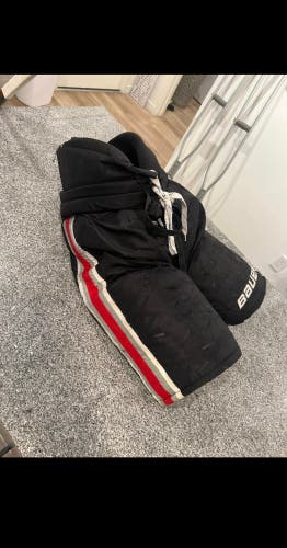 Bauer Pro stock hockey pants medium