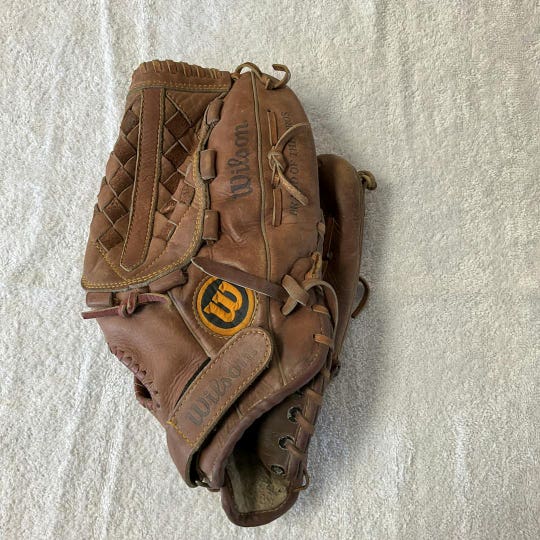 Used Wilson Mvp Series A9864 13" Fielders Glove