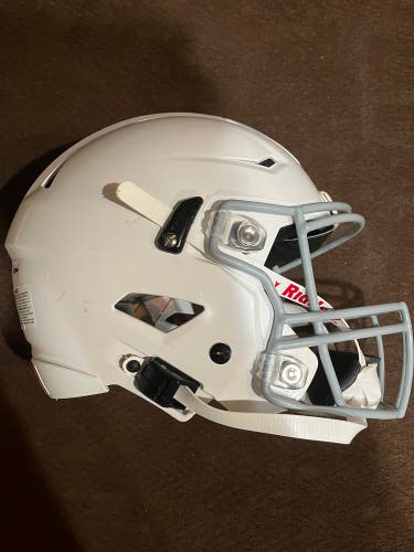 Used Riddell SpeedFlex Football Helmet