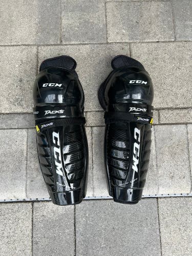 Junior Used CCM Tacks 9550 Shin Pads 13"