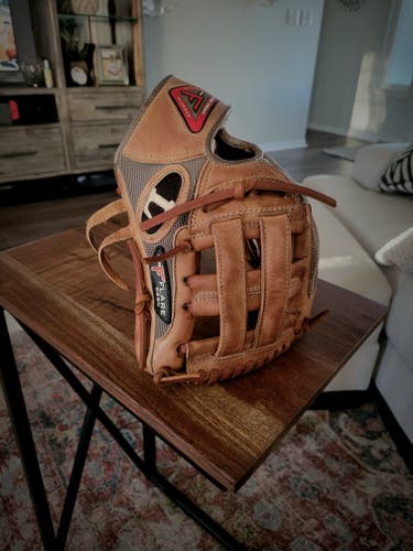 Louisville Slugger Pro Flare Baseball Glove 11.5"