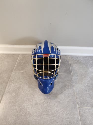 Senior Used Bauer Profile 2500 Goalie Mask