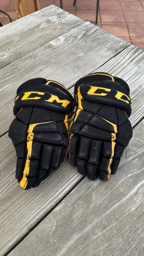 CCM Tacks 9060 Gloves 12” Black Yellow