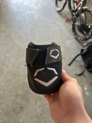 Black Used Junior EvoShield Elbow Protection Elbow Guard