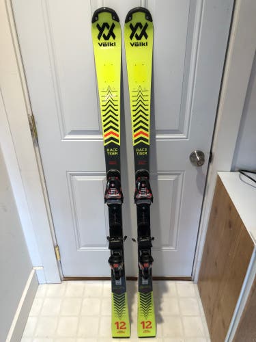 Volkl Racetiger SL Skis With Marker 16 Race Bindings