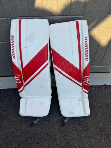 Used 32" Warrior  Ritual G6 E+ Goalie Leg Pads