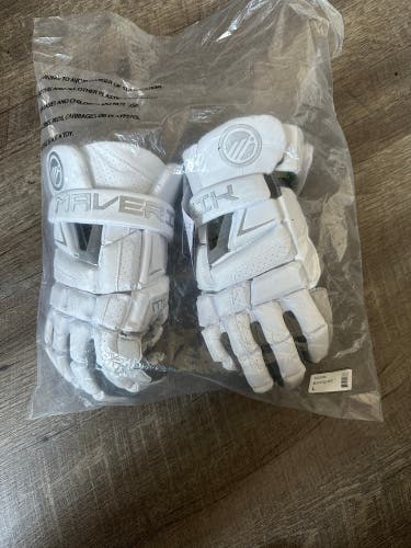 Maverick M6 gloves