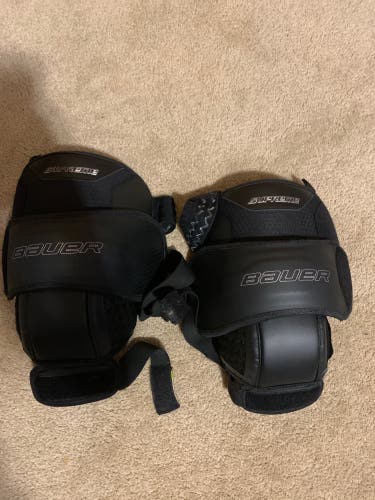 Bauer Supreme Jr goalie knee pads