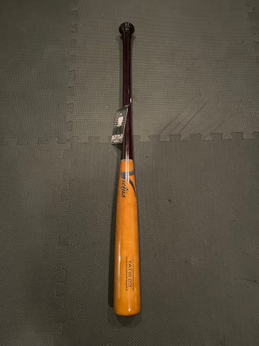 Victus Pro Reserve Maple Tatis23 Bat 33”.