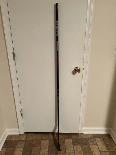 Senior Right Handed P29 JetSpeed FT5 Hockey Stick