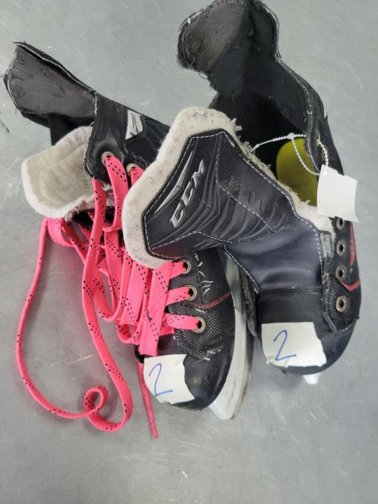 Used Ccm Rbz 40 Junior 02 Ice Hockey Skates