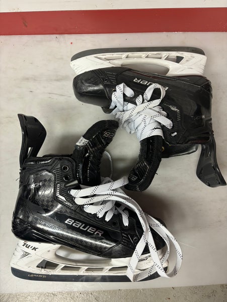 Used Bauer 10 Supreme Mach Hockey Skates