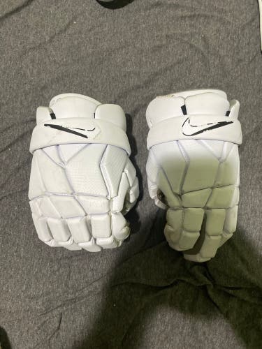 Used  Nike 12" Vapor select Lacrosse Gloves