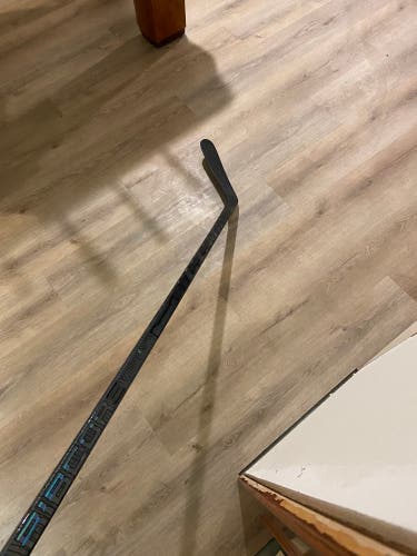 Senior Left Hand P29  RibCor Trigger 6 Pro Hockey Stick