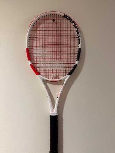 Used Babolat Pure Strike 98” 18x20 3rd Gen Tennis Racquet