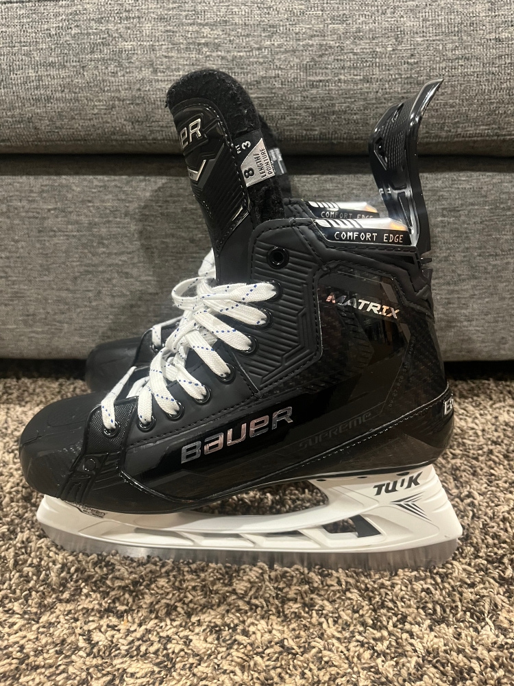 Bauer Supreme Matrix Hockey Skates- 8 Fit 3