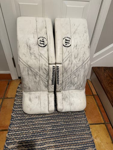 Used 33" Warrior Ritual G5 Pro Goalie Leg Pads