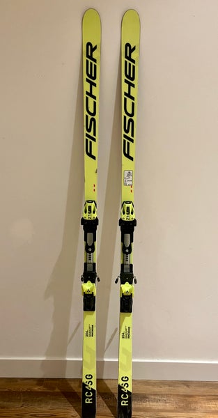 2022 Fischer 204cm Radius 40 - Racing Fischer World Cup SG Skis With Bindings Z18