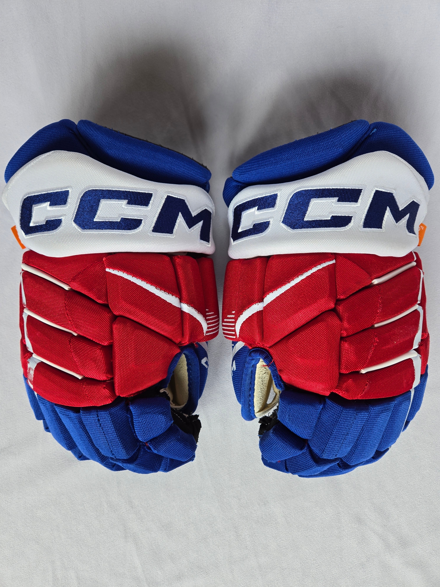 13" CCM HGPJS pro stock gloves Rochester Americans