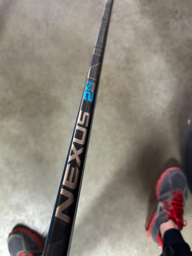 Senior Left Hand P92M  Nexus 2N Pro Hockey Stick