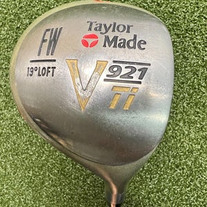 TaylorMade V921 Ti 19* 5 Wood / Dynamic Gold S300 Stiff Steel / 43" / sa7043