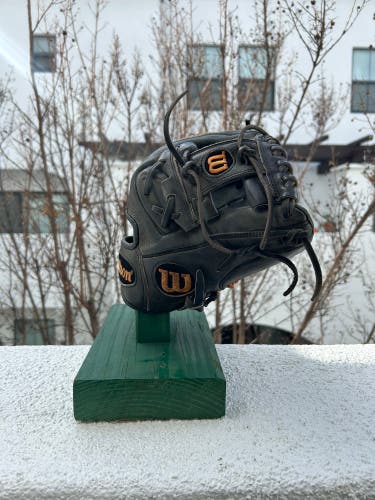 Wilson a2000 Size 11.25