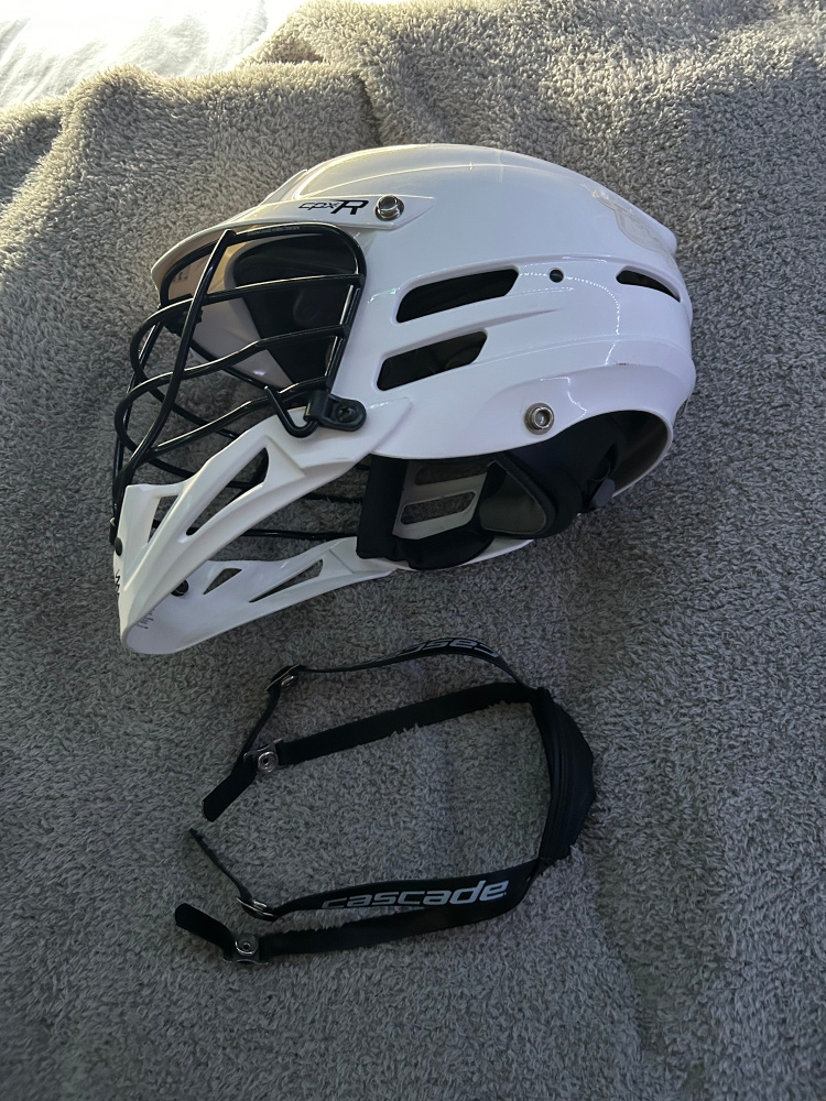 used cascade cpx-r OSFM white lacrosse helmet