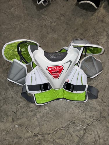 Used Youth Medium Maverick Lacrosse Shoulder pads