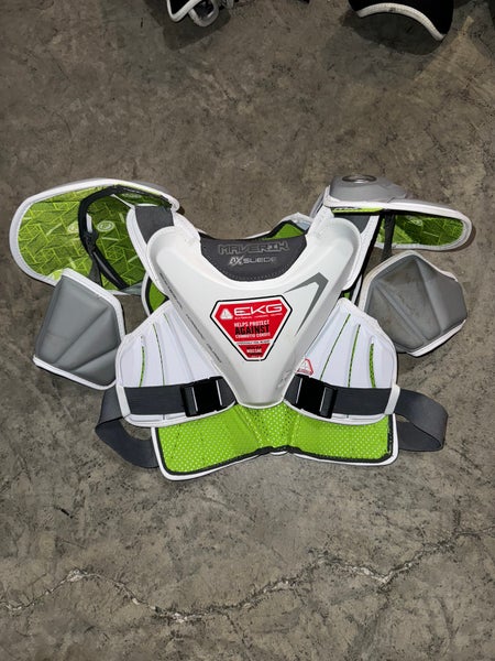 Used Youth Medium Maverick Lacrosse Shoulder pads
