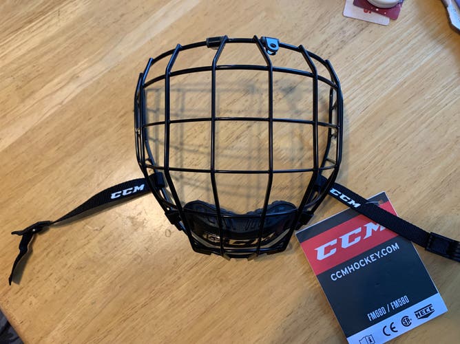 Medium CCM Full Cage FM680