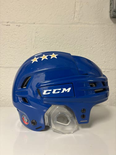 Used Medium CCM  Tacks 910 Helmet