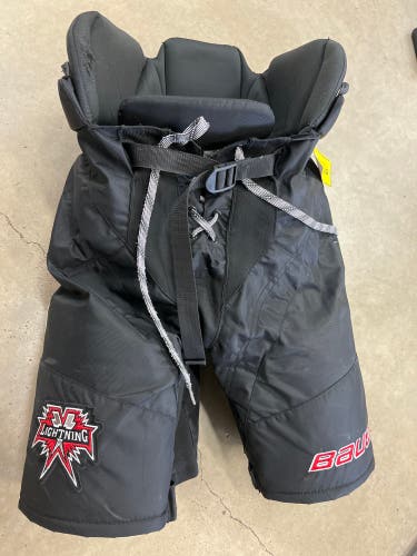Senior Medium Bauer Custom Pro Hockey Pants