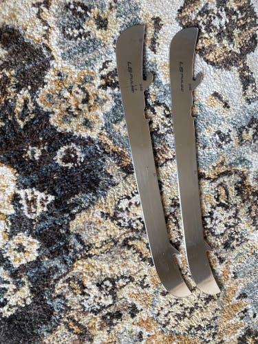 New Bauer 246 mm LS Pulse