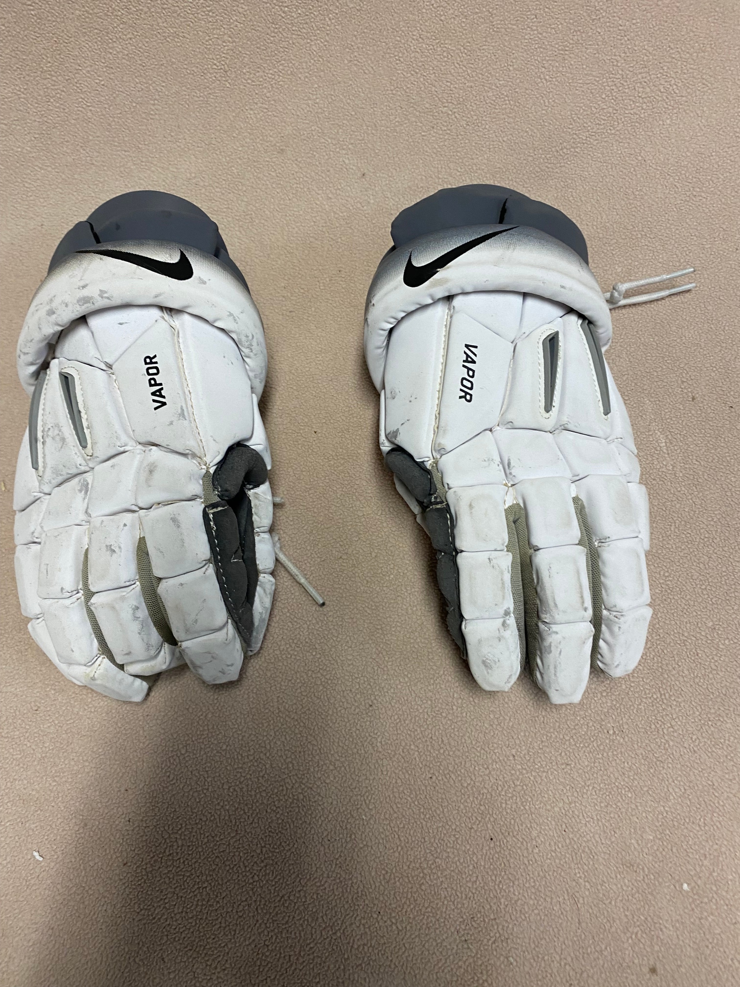 12" Lacrosse Gloves Used and New on SidelineSwap