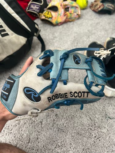 Used Right Hand Throw 11.5" Heart of the Hide Baseball Glove